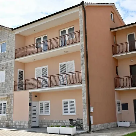 Golden Neretva Apartments Metkovic Exterior photo